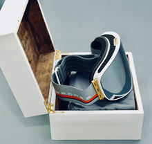 Load image into Gallery viewer, Limited Edition SKIBRILLE WD1811 WHITE &amp; GOLD Luxus Geschenkset - WAGNER DESIGN